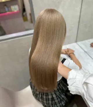 ロング 🎀透明感ブラウ ンshizuka🎀のヘアスタイル