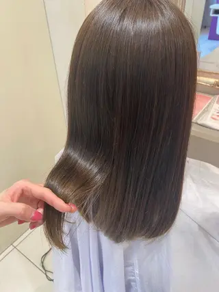 ミディアム カラー 村橋 葵緒のヘアスタイル