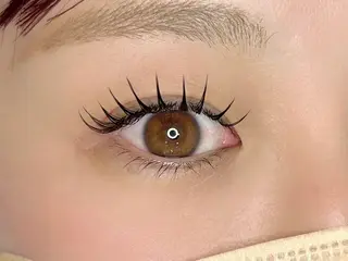 マツエク・マツパ Akari🖤 韓国アイドルまつぱのマツエク・マツパデザイン