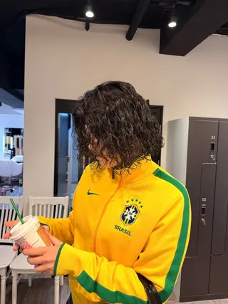 ミディアム パーマ レイヤー/艶カラー ROKUのヘアスタイル