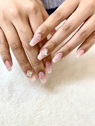 ネイル Epokku ネイルサロンのネイルデザイン