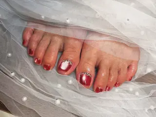 ネイル ピュアアクア所属・斧田 莉穂のネイルデザイン