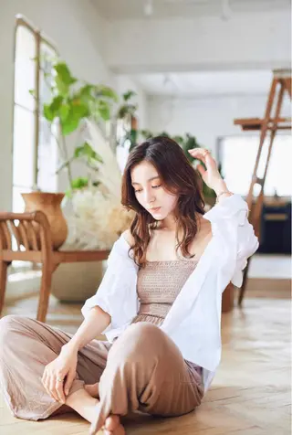 ロング メンズバレイヤージュ 斉藤春のヘアスタイル