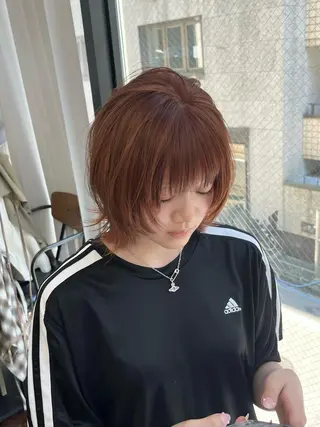 ミディアム ウルフ/レイヤー ⚡️ITSUKU⚡️のヘアスタイル