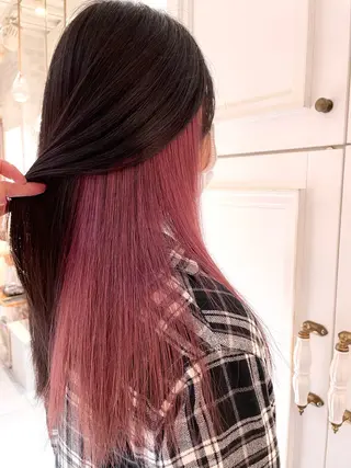 ロング カラー 矢幡 栞菜のヘアスタイル