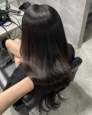 セミロング 出口 千乃のヘアスタイル