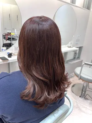 セミロング カラー REM所属・渋谷 とまとのヘアスタイル
