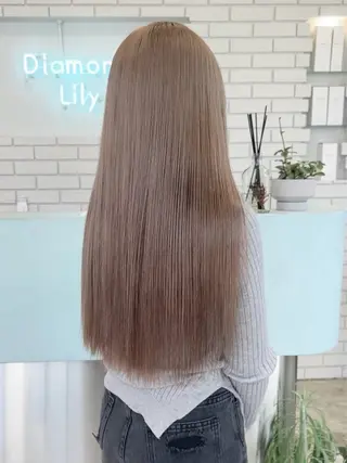 ロング みなみ/ブリーチ/ ダイアモンドリリーのヘアスタイル