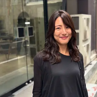 ミディアム カラー Moanin'所属・さが あゆかのヘアスタイル