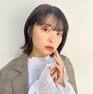 ミディアム カラー 🎧パーソナルケア/ 透明感カラー/ミユのヘアスタイル