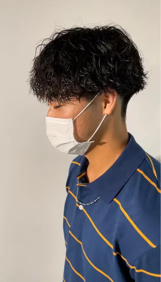 パーマ メンズ La fith hair ray 札幌店所属・顔まわり/W カラー/リョウのヘアスタイル