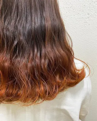 ミディアム カラー ツキノキ ミナのヘアスタイル