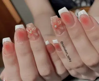 ネイル Spiky とうげ ふうかのネイルデザイン