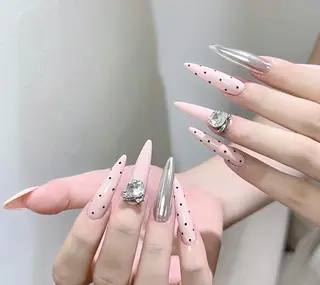 ネイル 🐳彩羽チップ 長さだし専門🐳のネイルデザイン