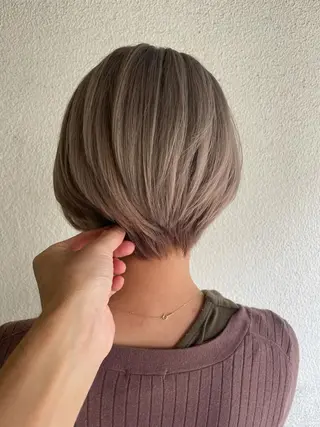 ショート カラー suvvy hairsalonのヘアスタイル