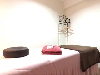 VIO光美容脱毛専門サロン　Lunamore所属・上級脱毛士 /小澤恵梨香のエステ・リラクイメージ