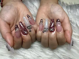 ネイル SOARE🤍 🤍のネイルデザイン