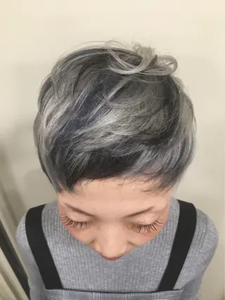 ショート カラー ヘアアレンジ HairSignature所属・ブリーチ指名神戸 No.1美容師RENのヘアスタイル