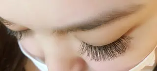 マツエク・マツパ リン リンのネイルデザイン