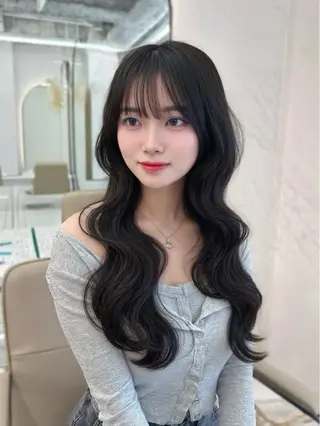 ロング kiti SAKAE所属・のり/顔まわり/韓国 /レイヤーカットのヘアスタイル