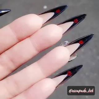 ロング ネイル クロキ 。のネイルデザイン