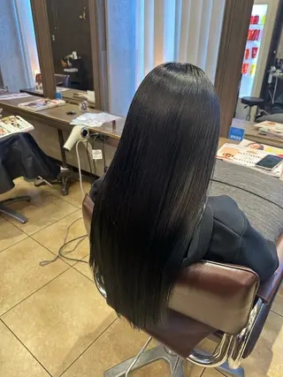 ロング SALOWIN所属・salowin 谷本のヘアスタイル