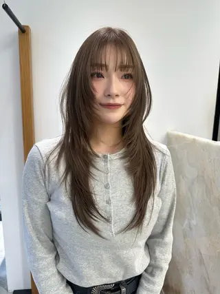 ミディアム カラー M所属・ハイトーン/透け感 カラー🎀真香のヘアスタイル