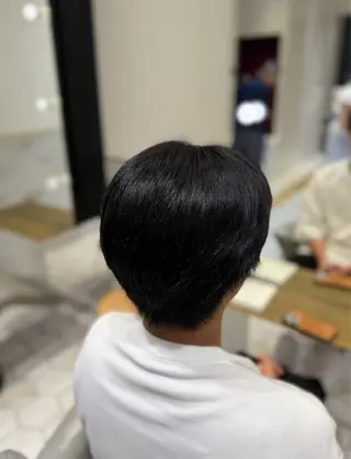 ショート カラー 𝐘𝐮𝐢 🤍 costesのヘアスタイル