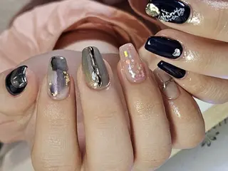 ネイル Y. Reonaのネイルデザイン