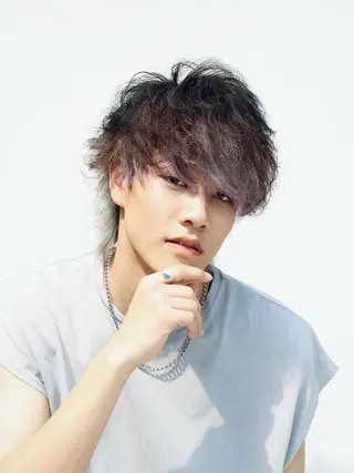 メンズ アイブロウ Qin shaire salon 原宿verno店所属・【センターパート】 ETO／江藤翼の眉毛・アイブロウイメージ