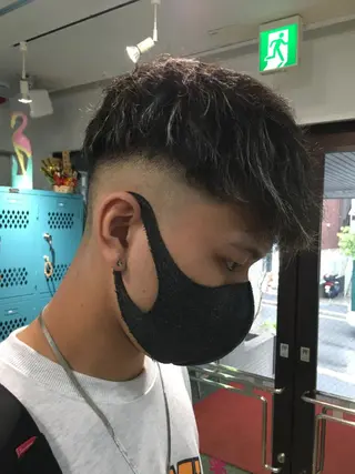 ショート カラー メンズ 🧶ブリーチカラー TERU🧶のヘアスタイル