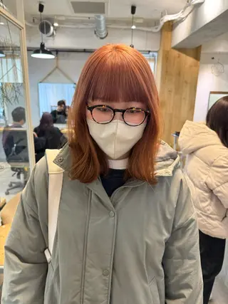 ミディアム カラー ミルクティー× グレージュMOMOのヘアスタイル