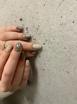 ネイル Ray. ／綺麗目ニュアンスのネイルデザイン