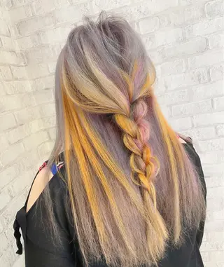 ロング カラー ヘアアレンジ 秋山 幸太のヘアスタイル