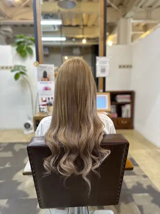 ロング BRAS ナカガワのヘアスタイル