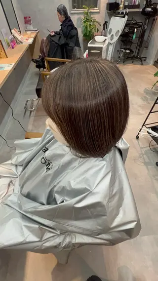 ミディアム motoトップカラー リスト/ブリーチカラのヘアスタイル