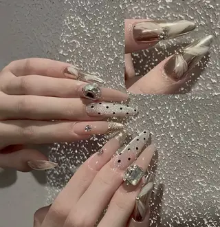 ネイル BEAUTY NAIL SALON所属・beautynail Emiのネイルデザイン