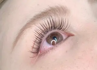 マツエク・マツパ ロコラッシュ🤍 原宿のマツエク・マツパデザイン