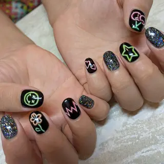 ネイル ジェヌインネイル 河内のネイルデザイン