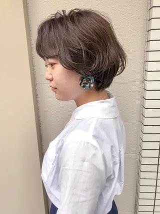 ショート 横山 莉奈のヘアスタイル