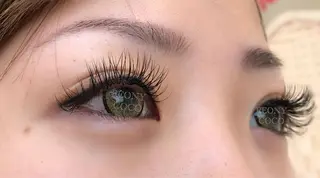 マツエク・マツパ BIANCO北堀江 AKANEのヘアスタイル