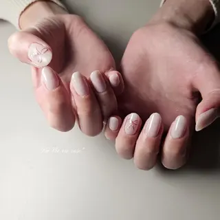 ネイル ラヴィアン ローズのネイルデザイン