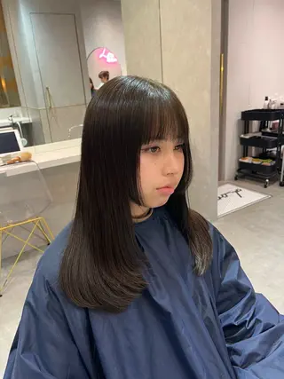 カラー 韓国レイヤーカット/ ハイトーン/マアヤのヘアスタイル