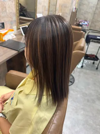 ミディアム 土屋朱理/ ハイトーンカラーのヘアスタイル