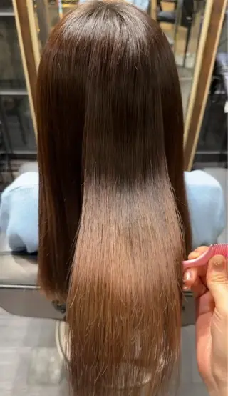 セミロング ミタムラ ユナのヘアスタイル