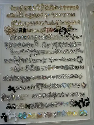 ネイル M🌷nail 長さだし専門店のネイルデザイン