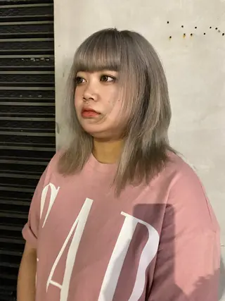 ミディアム sea's所属・ヒラカホ/矢場町/ ブリーチ/似合わせのヘアスタイル