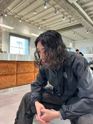 ショート パーマ メンズ fifth JINGUMAE所属・波巻きスパイラルパー マ/シャドウパーマ駿のヘアスタイル