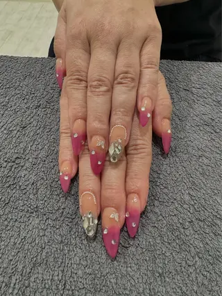 ネイル carnet所属・carnet manakaのネイルデザイン