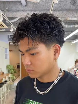 ショート パーマ メンズ JINKIメンズ特化 メンズカットパーマのヘアスタイル